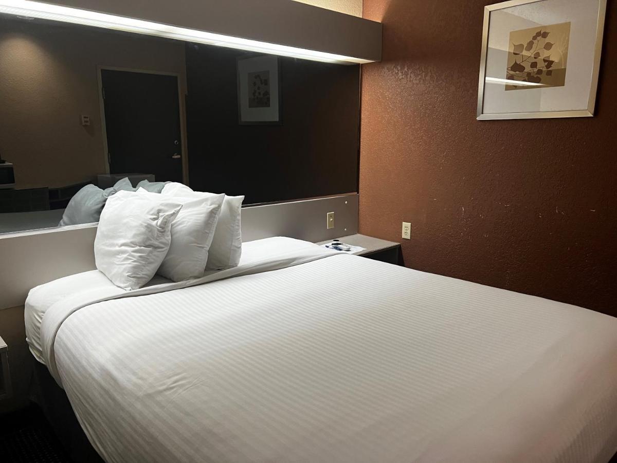 Microtel Inn & Suites By Wyndham Houston/Webster/Nasa/Clearlake Nassau Bay Zewnętrze zdjęcie
