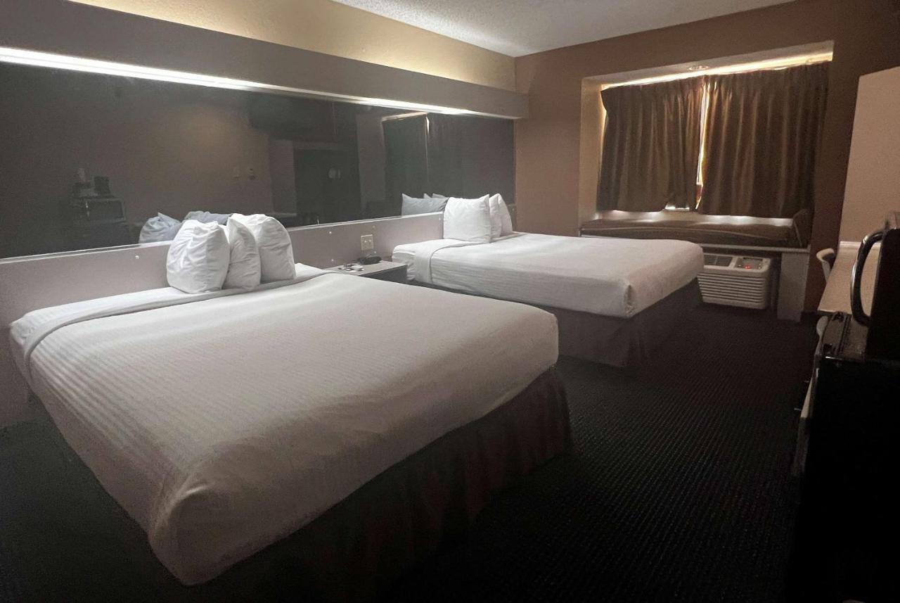 Microtel Inn & Suites By Wyndham Houston/Webster/Nasa/Clearlake Nassau Bay Zewnętrze zdjęcie