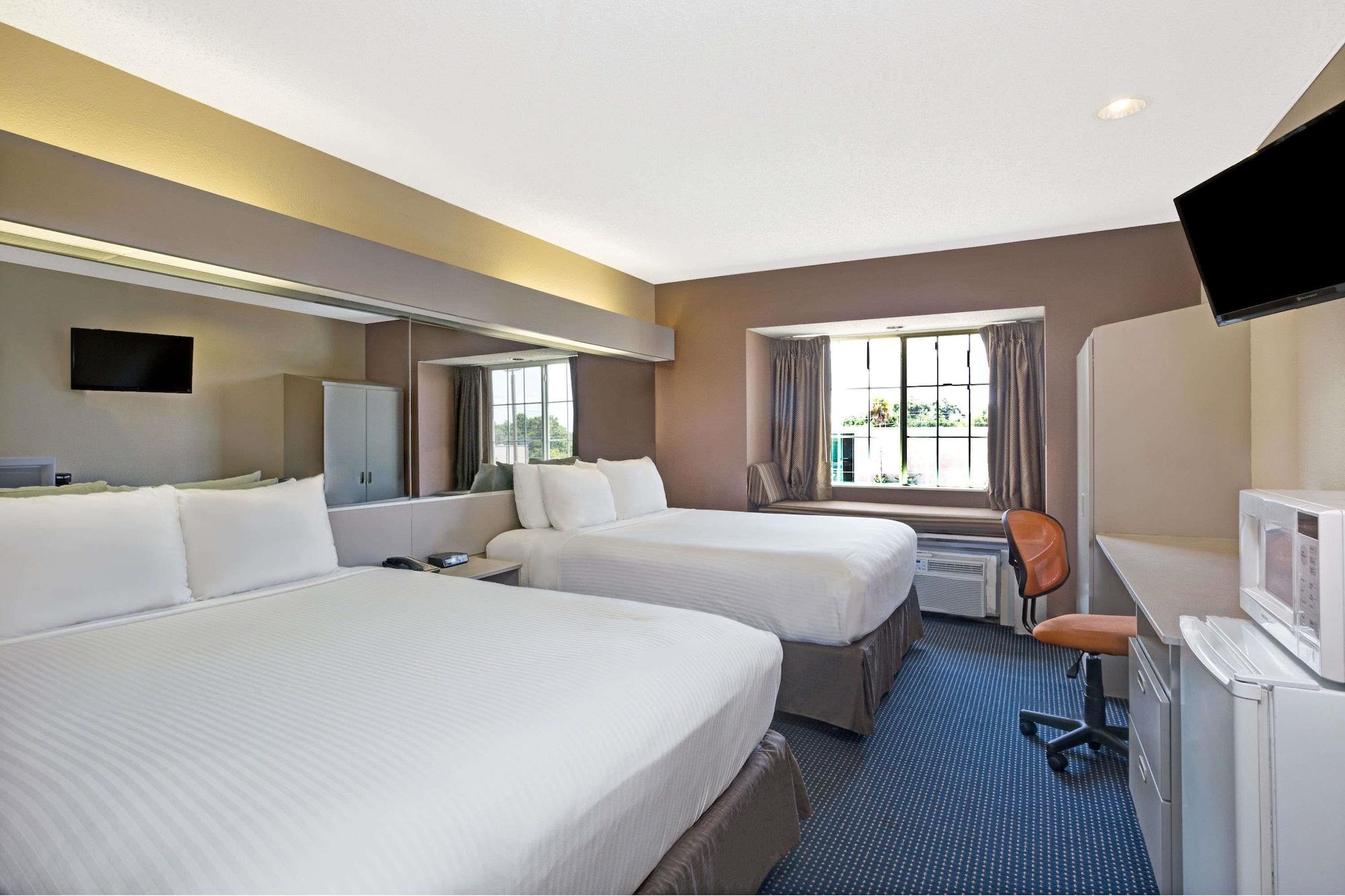 Microtel Inn & Suites By Wyndham Houston/Webster/Nasa/Clearlake Nassau Bay Zewnętrze zdjęcie